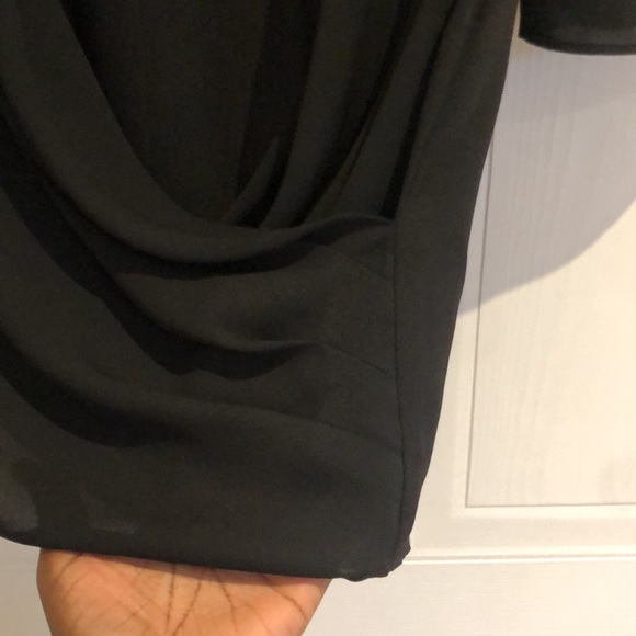 EUC Banana Republic Monogram open back top - Picture 3 of 8